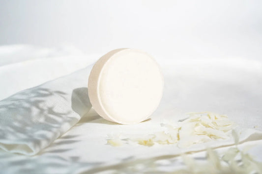 KOOKOS SHAMPOOPALA 80 g – Kookosmaito normaaleille & kuiville hiuksille