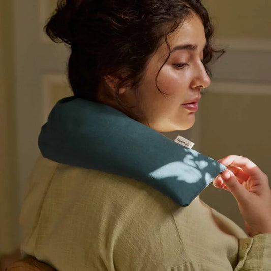 FRANTSILA HOITOTYYNY niskalle ja hartioille