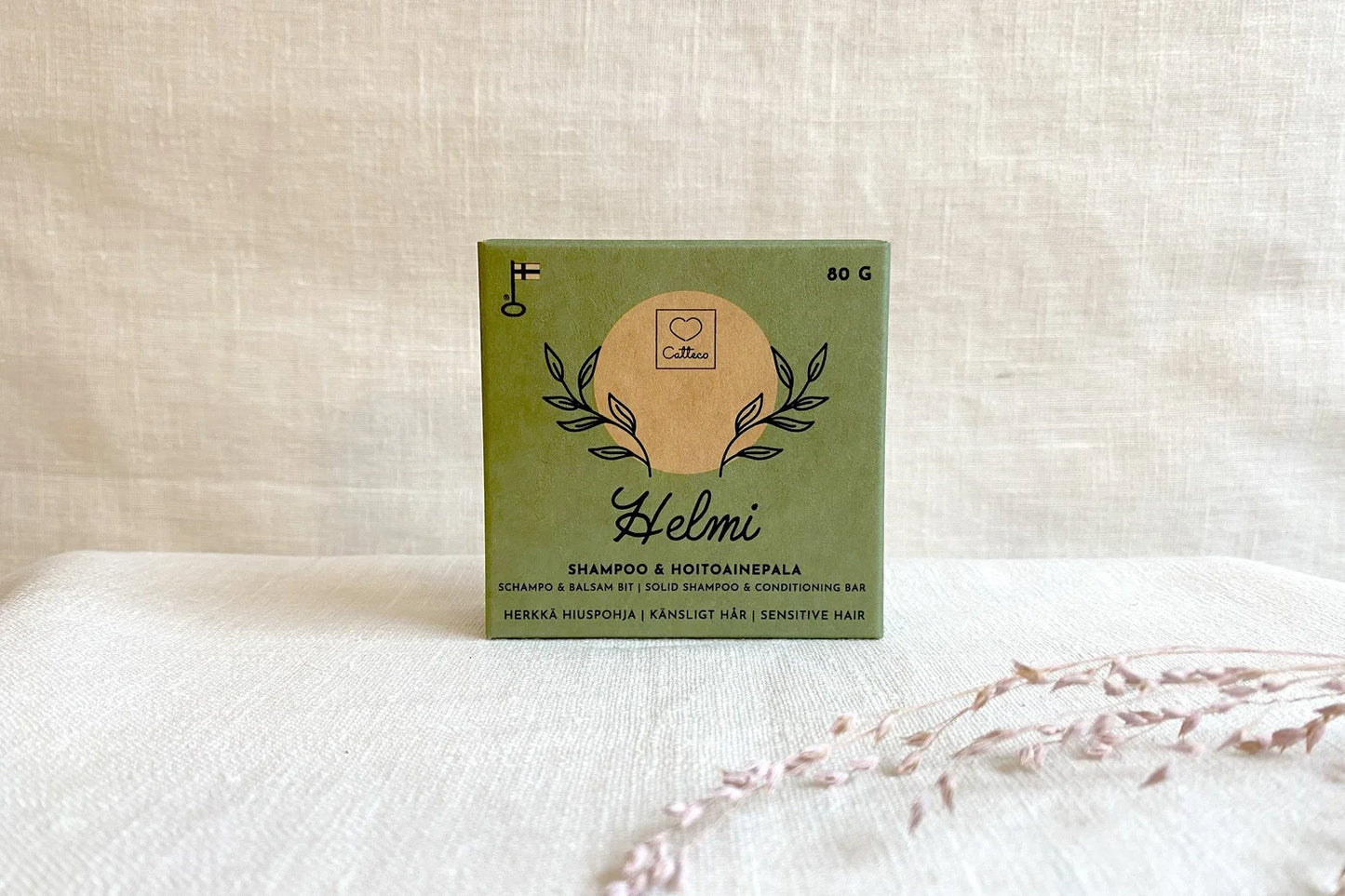 HELMI SHAMPOO & HOITOAINEPALA 80 g – All-in-one kaikille hiustyypeille